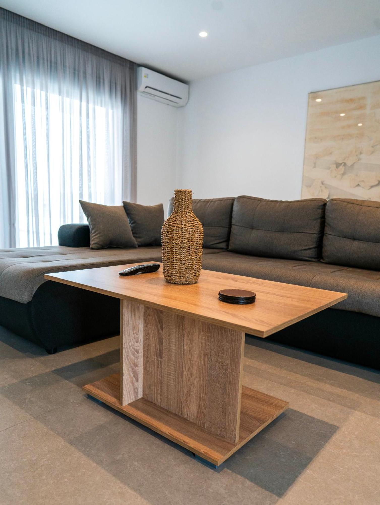 White Luxury Apartment Tríkala Dış mekan fotoğraf
